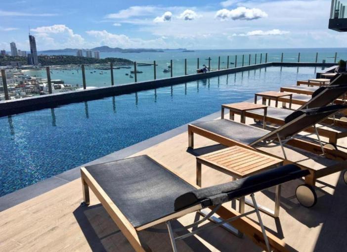 The Base Central Pattaya Quiet King-Bed With Infinity Pool & Free Netflix! Экстерьер фото