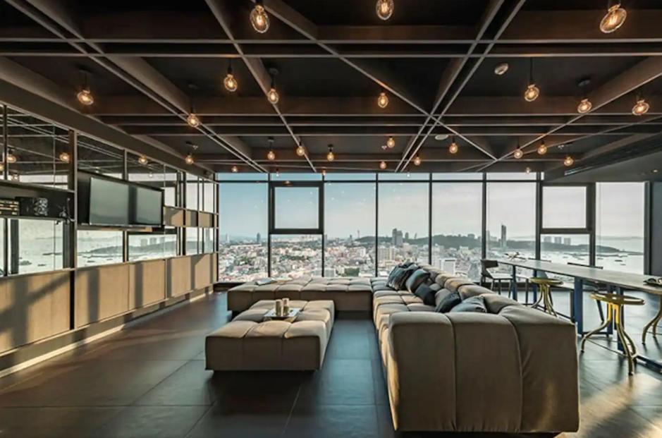 The Base Central Pattaya Quiet King-Bed With Infinity Pool & Free Netflix! Экстерьер фото