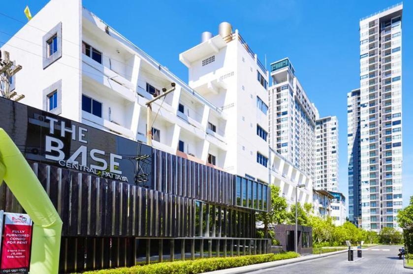 The Base Central Pattaya Quiet King-Bed With Infinity Pool & Free Netflix! Экстерьер фото